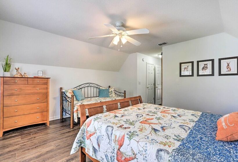 Lakefront Eatonton Home: Boat Dock + Fire Pit