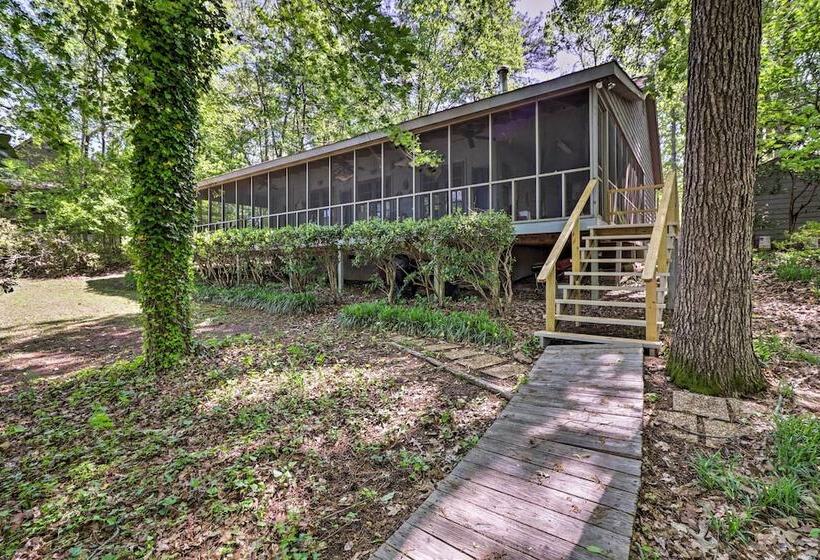 Lakefront Milledgeville Cabin: Private Dock, Porch