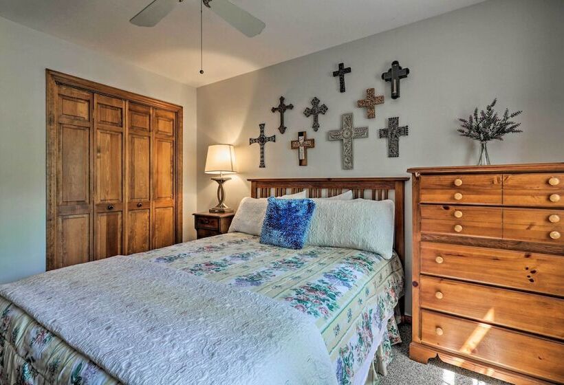 Lakefront Milledgeville Cabin: Private Dock, Porch