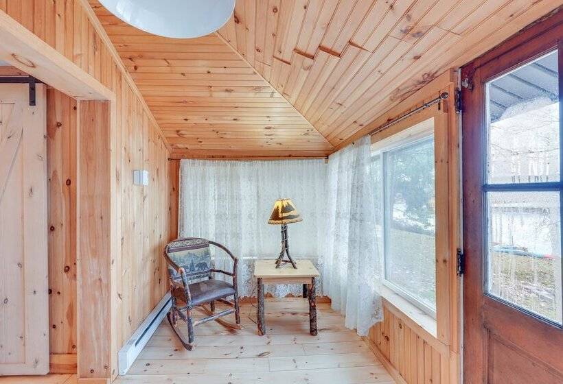 Lakefront Property In The Heart Of The Catskills!