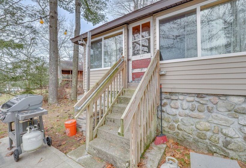 Lakefront Property In The Heart Of The Catskills!