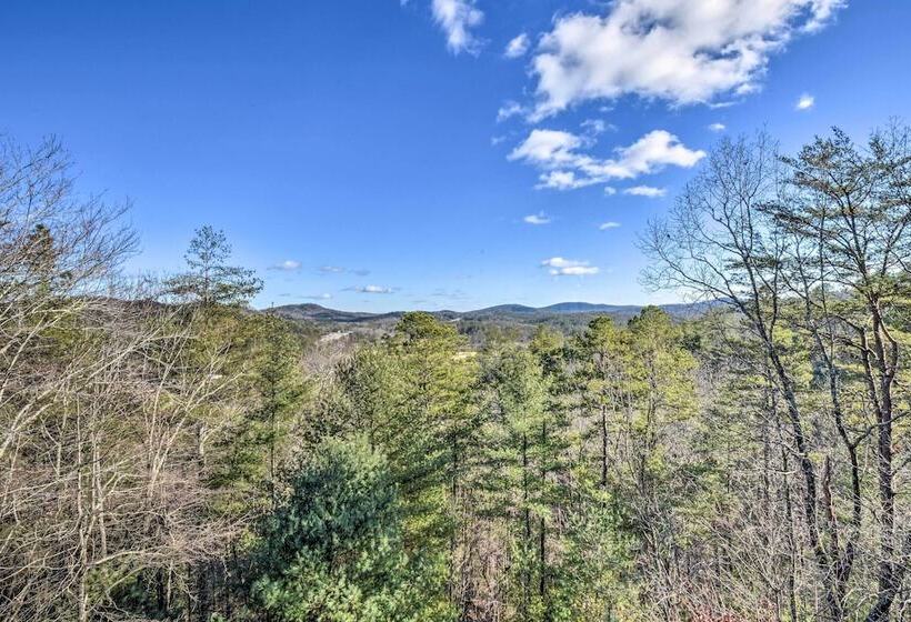 Lakemont Mountain Cabin W/ Game Room & Hot Tub!