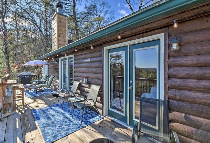 Lakemont Mountain Cabin W/ Game Room & Hot Tub!