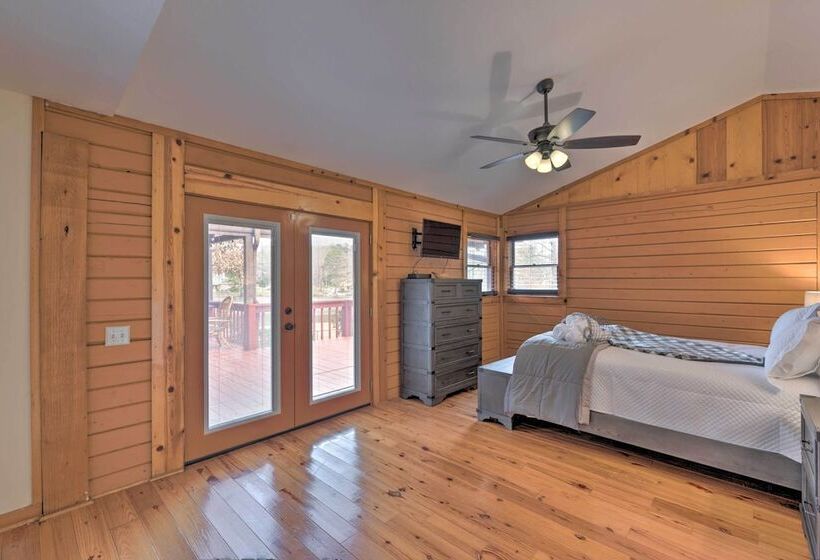 Lakeside Group Retreat W/ Private Beach & Dock!