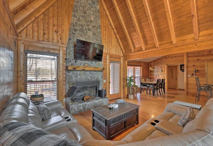 Lakeside Group Retreat W/ Private Beach & Dock!