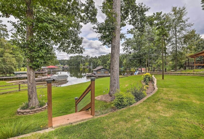 Lakeside Living: Sparta Retreat W/ Game Room!
