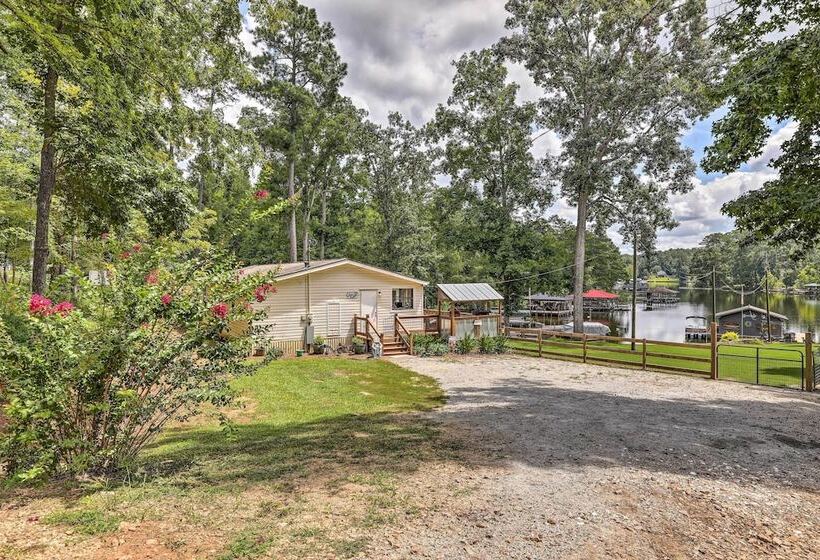 Lakeside Living: Sparta Retreat W/ Game Room!