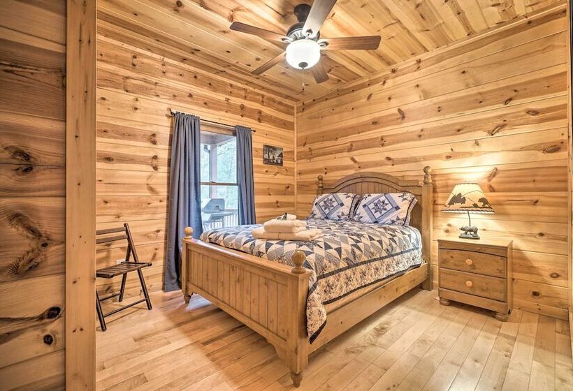 Lakeside Cabin: Game Room, Dock, Orchard, Wineries