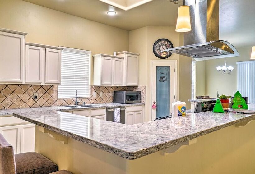 Las Cruces Retreat W/ Patio Close To Dtwn!