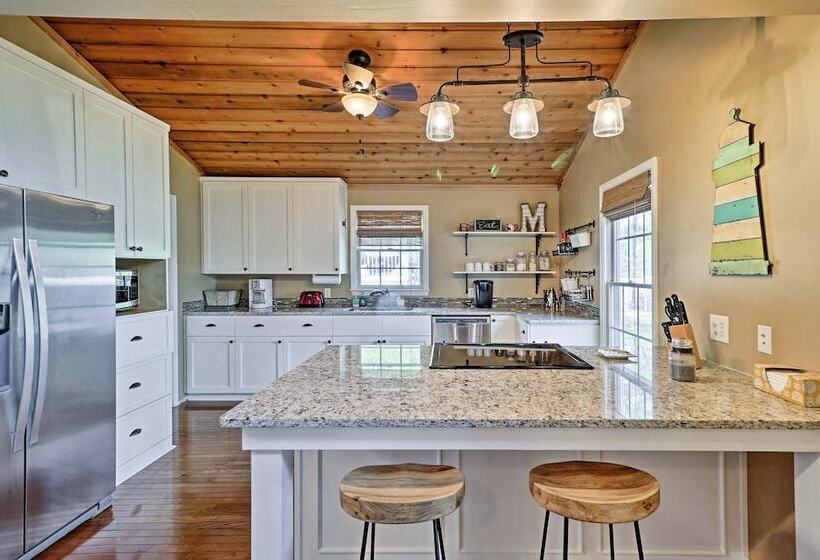 Lavish Lake Sinclair Home W/ Dock & Water Access!