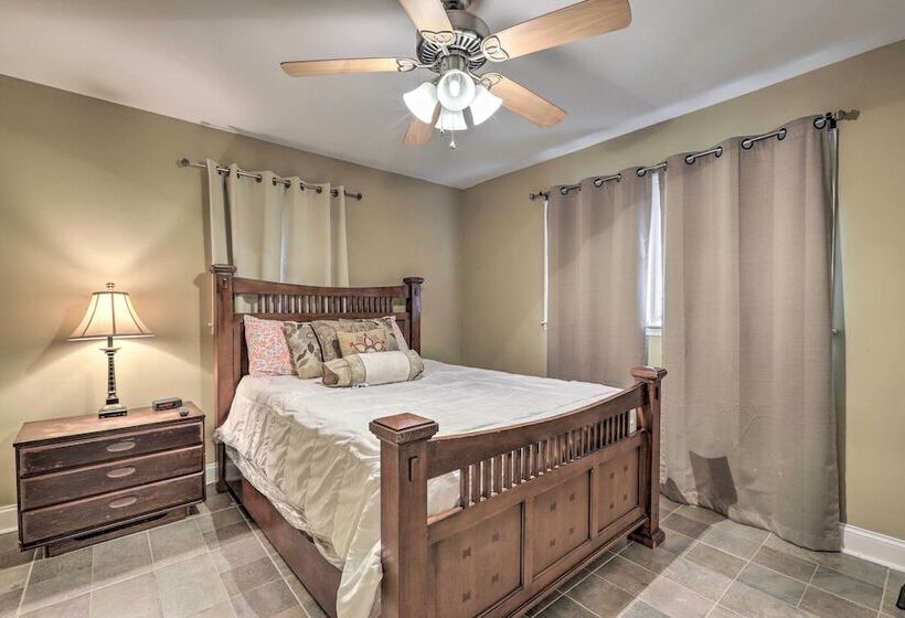 Lehigh Place    Peaceful & Walkable Getaway!