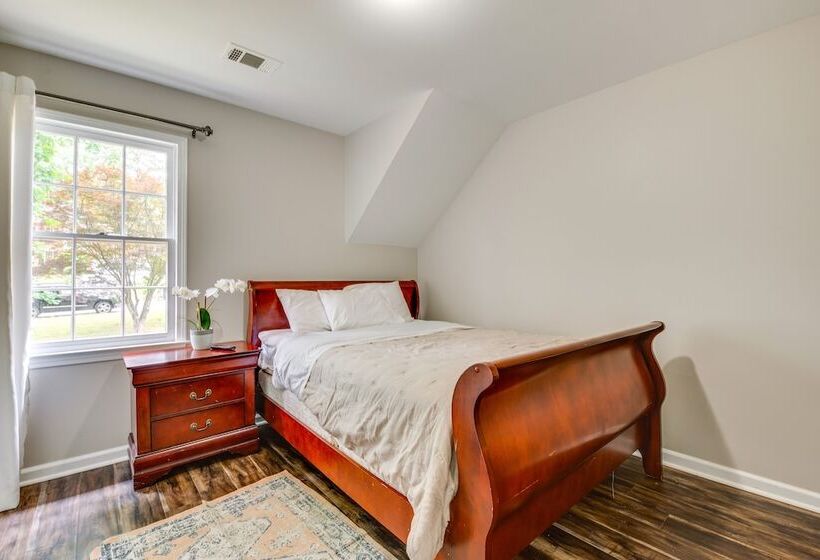 Lilburn Home W/ Deck, 20 Mi To Downtown Atlanta!