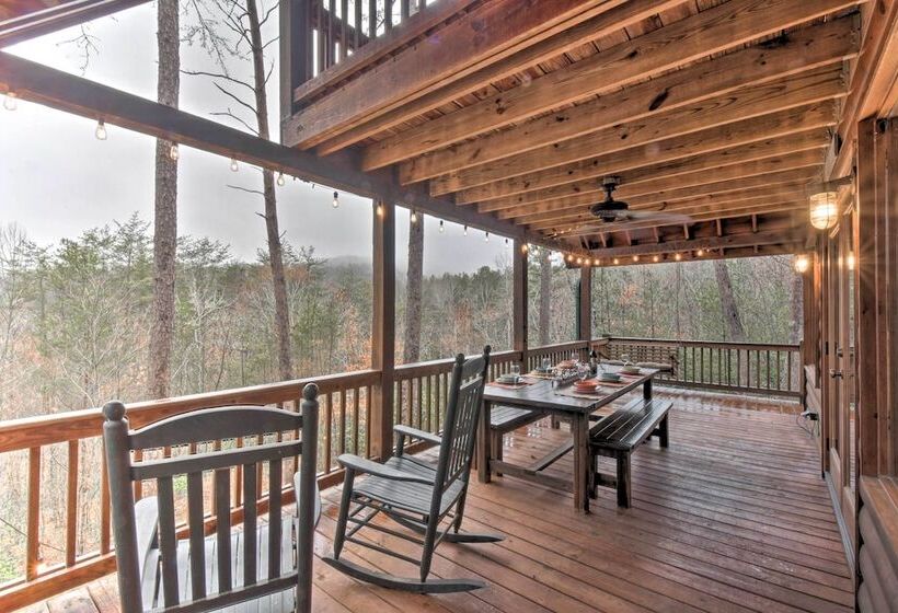 Long Pine Ridge  Cabin W/ Luxury Amenities!