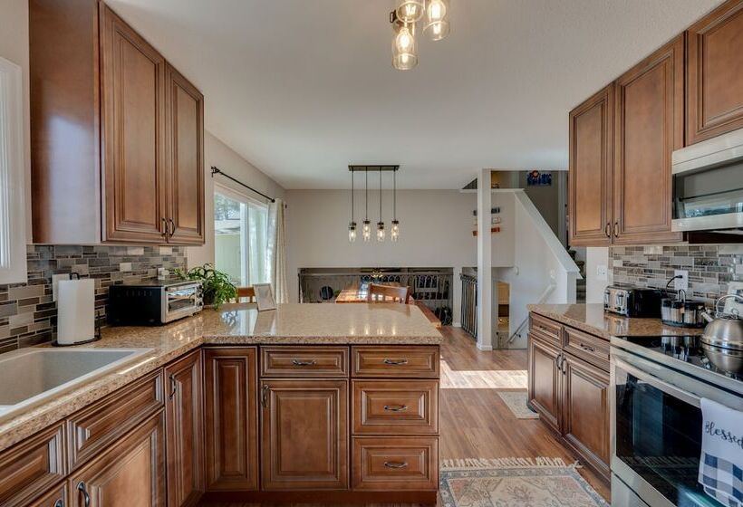 Loveland Home W/ Private Hot Tub + Wood Fireplace!