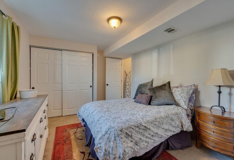 Loveland Home W/ Private Hot Tub + Wood Fireplace!