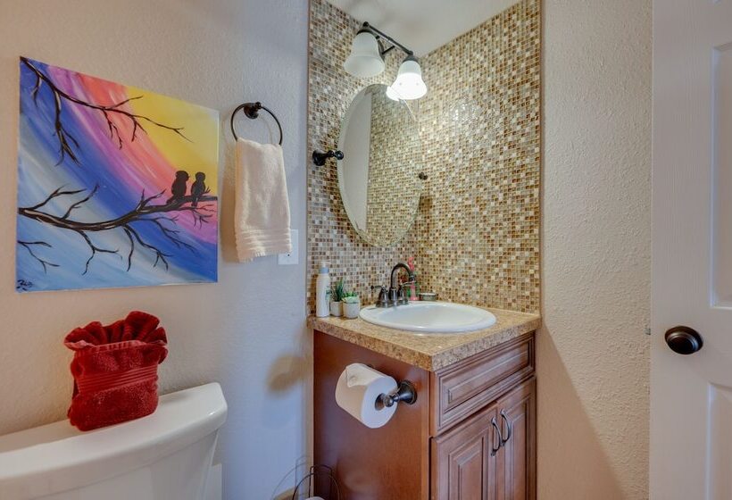 Loveland Home W/ Private Hot Tub + Wood Fireplace!