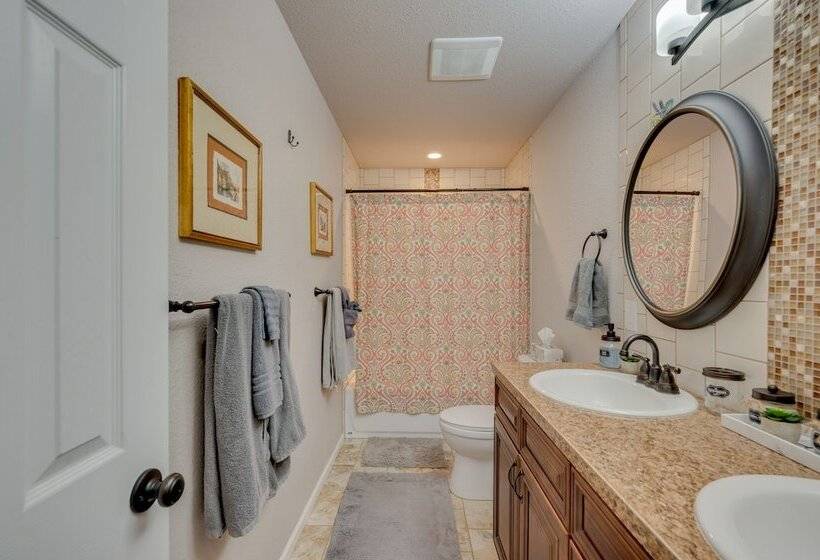 Loveland Home W/ Private Hot Tub + Wood Fireplace!