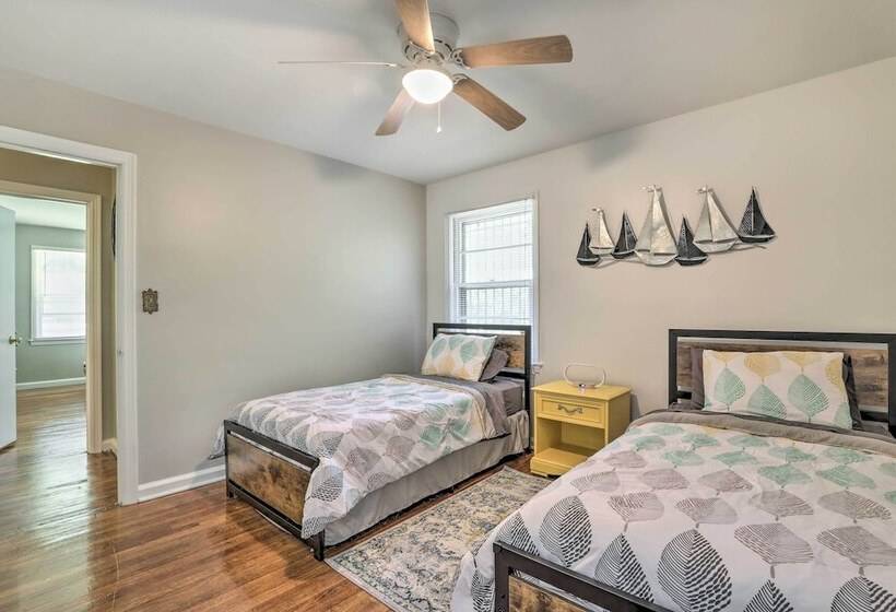 Decatur Home W/ Yard ~ 9 Mi To Downtown Atlanta!