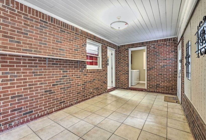 Decatur Home W/ Yard ~ 9 Mi To Downtown Atlanta!