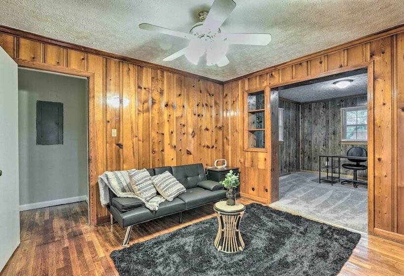 Decatur Home W/ Yard ~ 9 Mi To Downtown Atlanta!