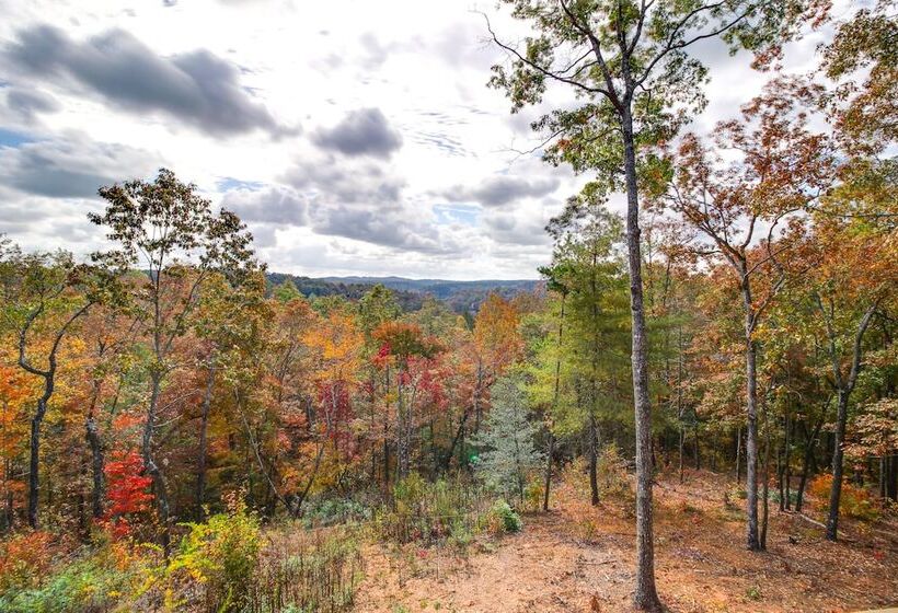 Mtn View Cottage W/ Hot Tub: 11 Mi To Dtwn Ellijay