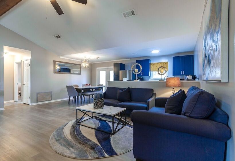 Lovely Mary Esther Home ~ 7 Mi To Beach!