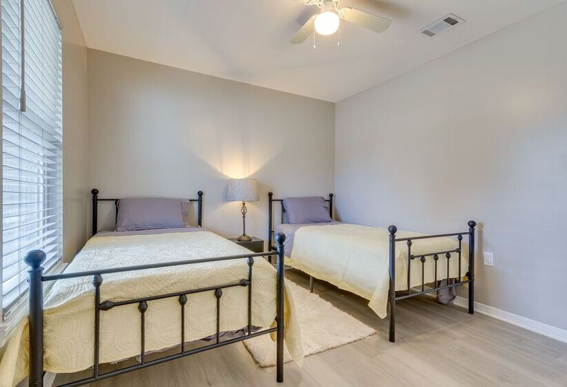 Lovely Mary Esther Home ~ 7 Mi To Beach!