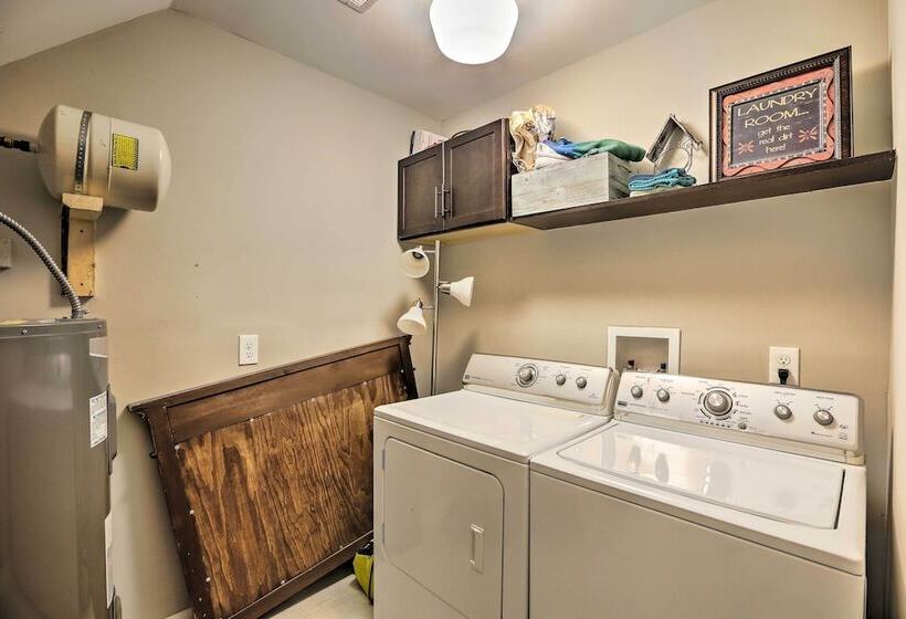 Nashville Home W/ Fire Pit & Yard, 3 Mi To Dwtn