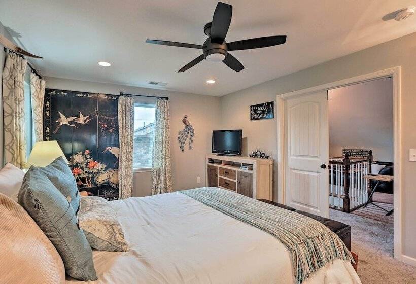 Nashville Home W/ Fire Pit & Yard, 3 Mi To Dwtn