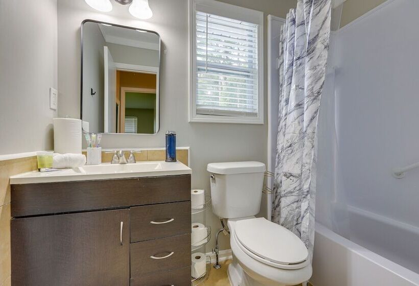 Riverdale Retreat W/ Private Pool & Game Room!