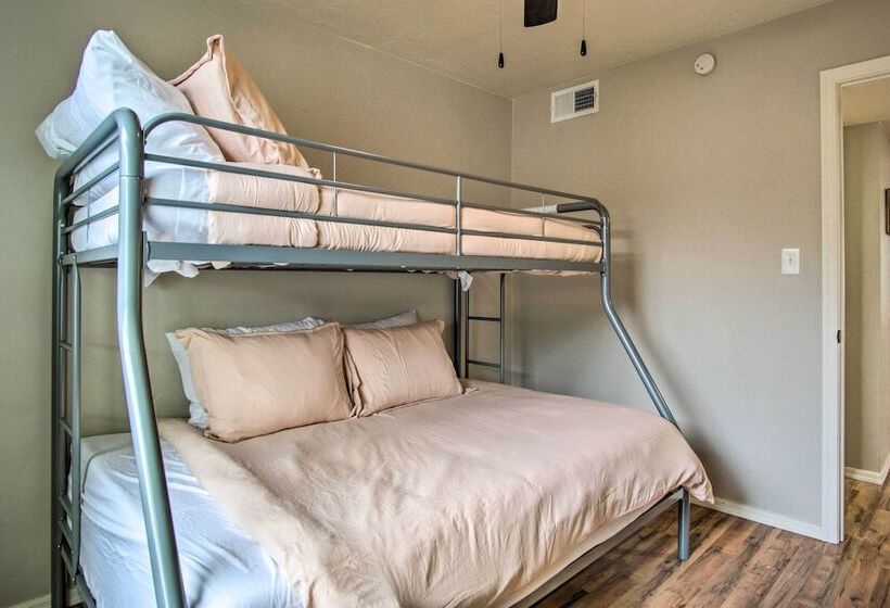 Lovely Tucson Home ~ Walk To Reid Park Zoo!