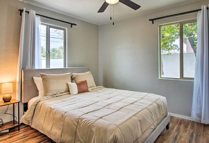 Lovely Tucson Home ~ Walk To Reid Park Zoo!