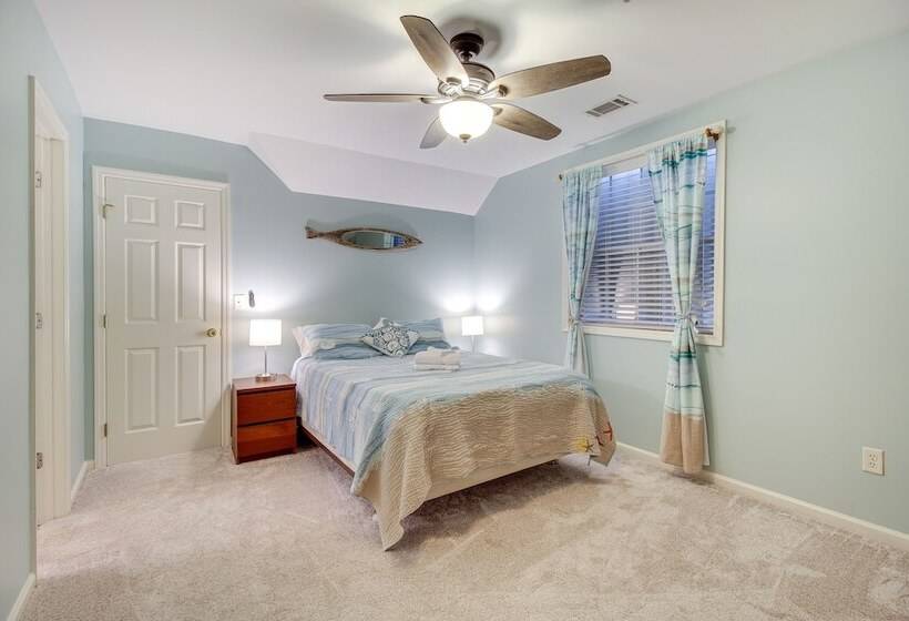 Lovely Tybee Island Home W/ Deck < 1 Mi To Beach!