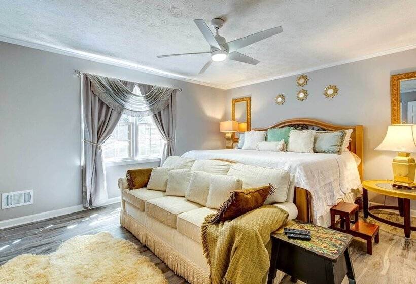 Lush Covington Home W/ Patio ~ 32 Mi To Atlanta!