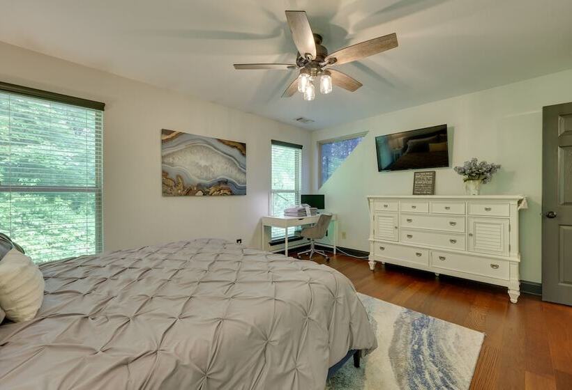 Luxe Blairsville Cabin W/ Game Room, Near Hikes