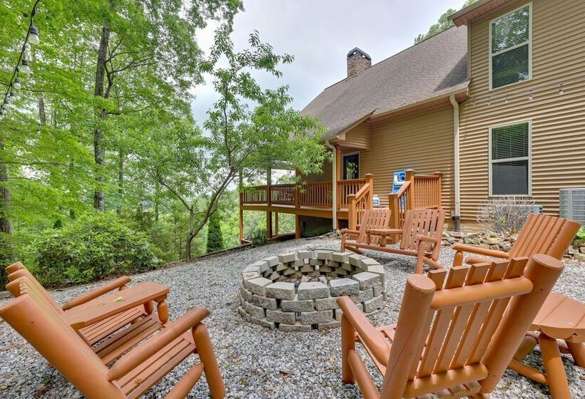 Luxe Blairsville Cabin W/ Game Room, Near Hikes