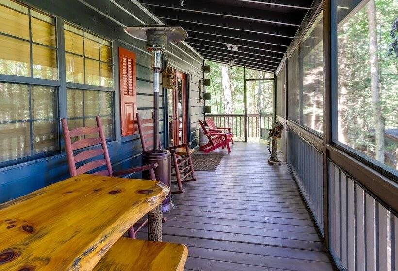 Luxe Fightingtown Creek Cabin: 2 King Suites & Spa