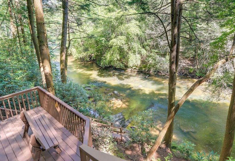 Luxe Fightingtown Creek Cabin: 2 King Suites & Spa