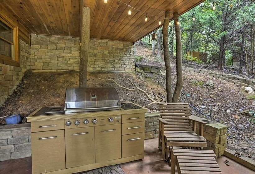 Cherry Lake Lodge W/ Hot Tub, Fire Pit & Game Room