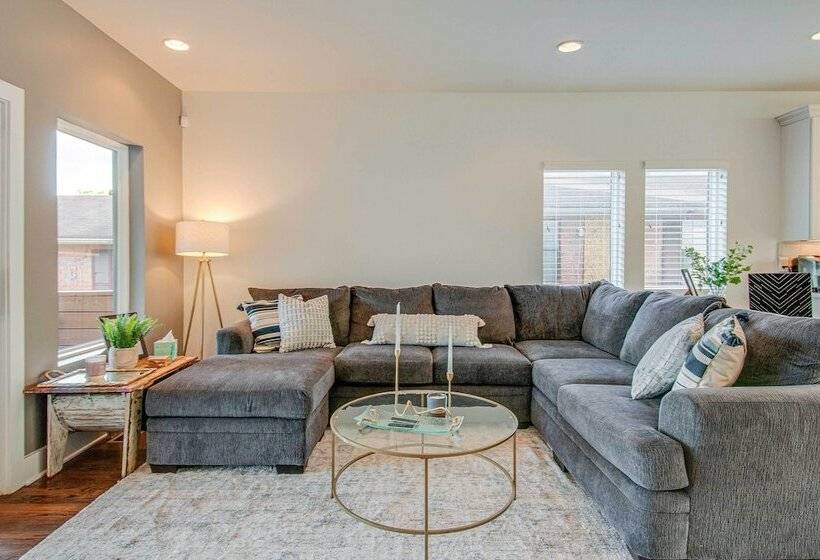 Nashville Home W/ Rooftop Deck < 2 Mi To Dtwn