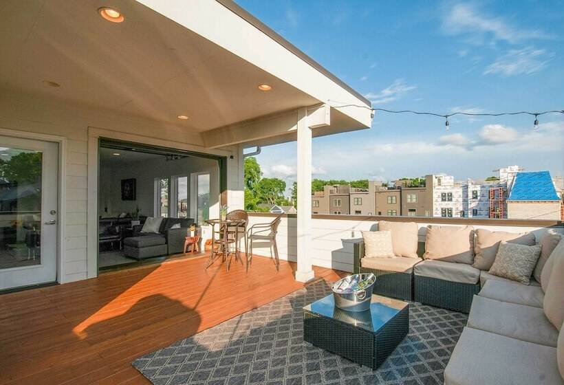 Nashville Home W/ Rooftop Deck < 2 Mi To Dtwn