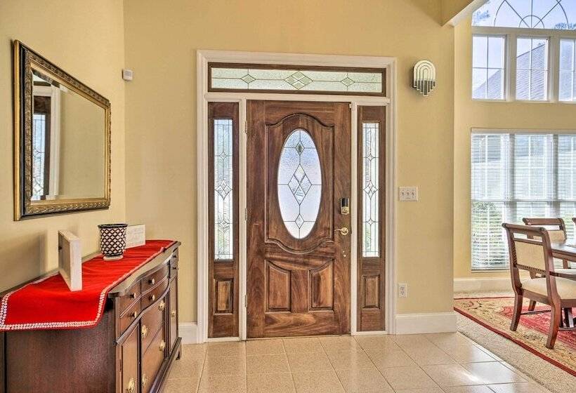 Luxe Lake House W/ Pool & Dock On Deep Water Cove!