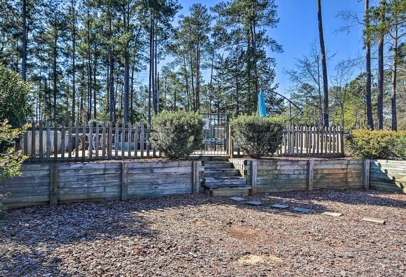 Luxe Lake House W/ Pool & Dock On Deep Water Cove!