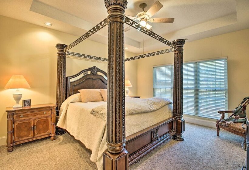 Luxe Lake House W/ Pool & Dock On Deep Water Cove!