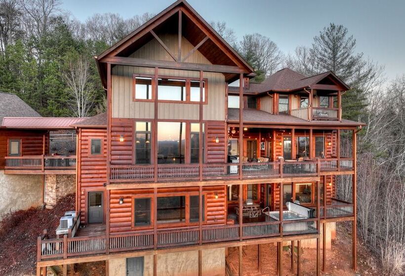 Luxe Mineral Bluff Cabin W/ Private Hot Tub!