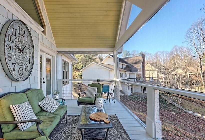 Luxury Lakefront Hiawassee Cottage W/ Boat Dock!