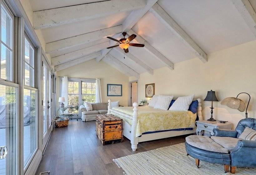 Luxury Lakefront Hiawassee Cottage W/ Boat Dock!