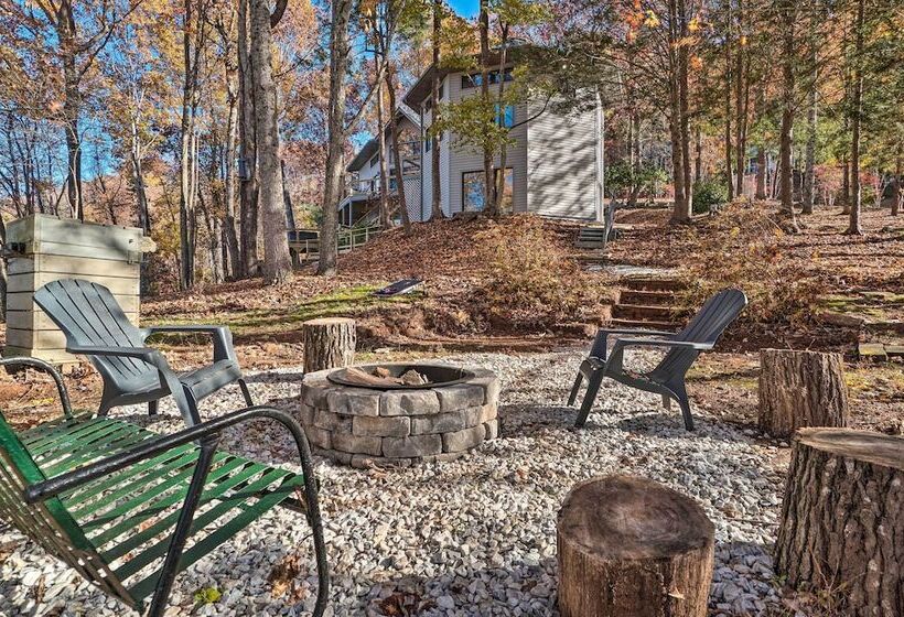 Luxury Living By Lake Chatuge W/ 10/10 Views!