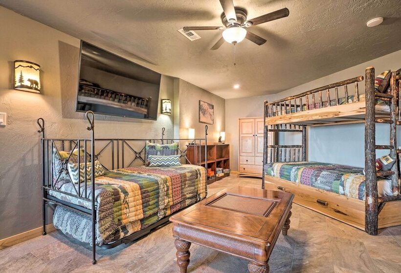 Luxury Living By Lake Chatuge W/ 10/10 Views!