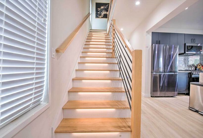 Luxury Smart Home: 2 Miles To Downtown Atlanta!